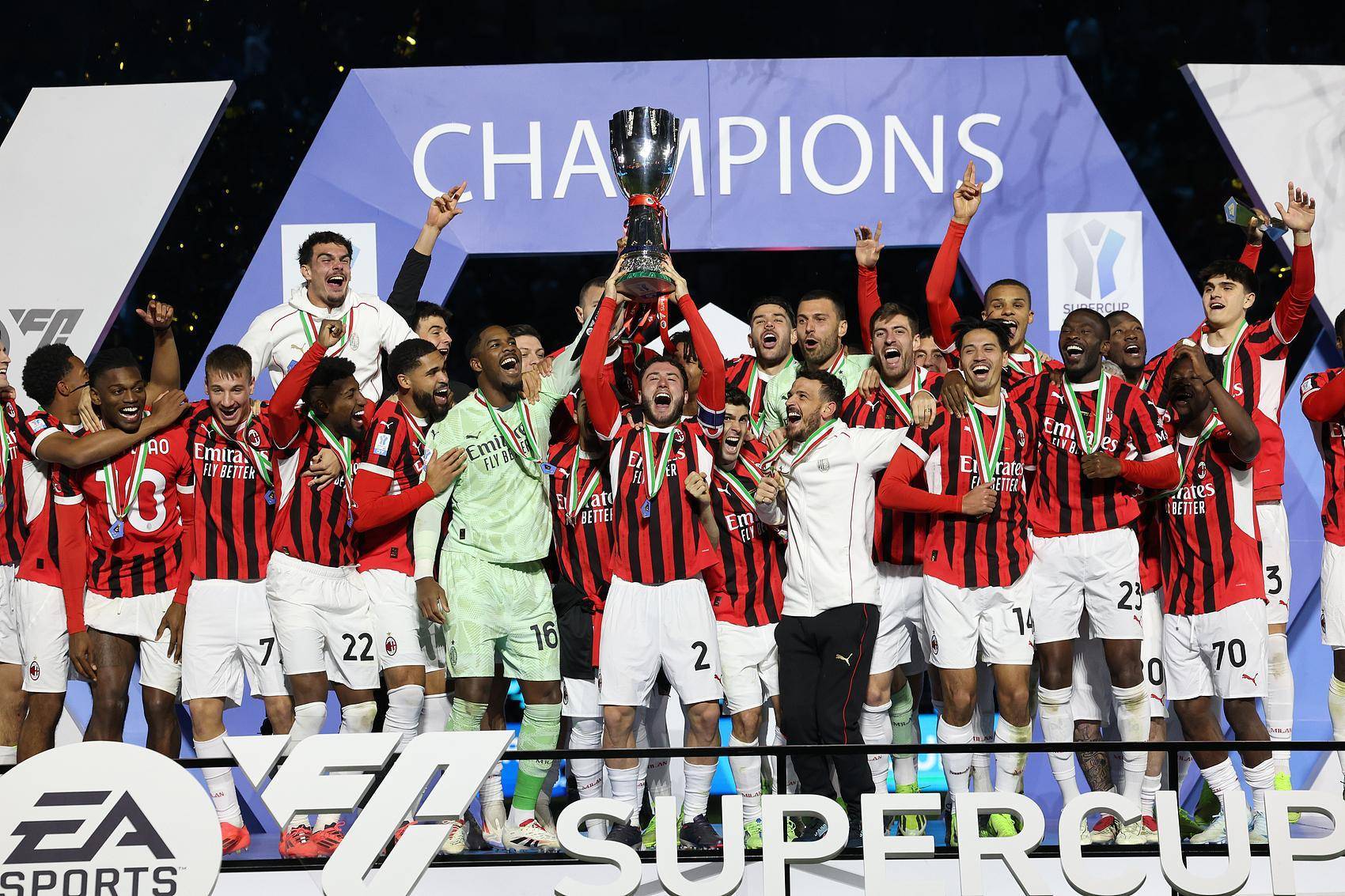 国际米兰客场大胜，继续保持领先优势