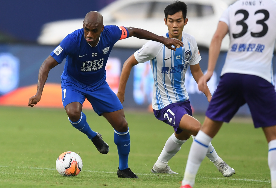 包含富力胜利逆转，积分榜上加速向前的词条