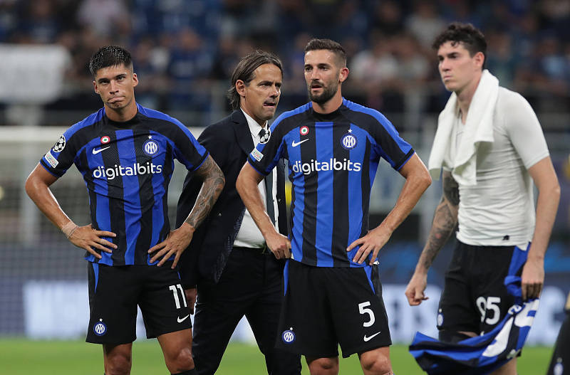 包含都灵客场逼平拉齐奥，中游排名继续攀升的词条