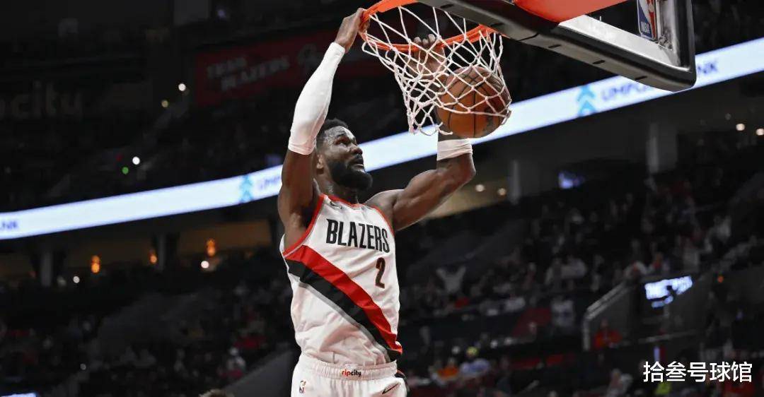 76人逆转凯尔特人,艾顿失误致败 76人逆转凯尔特人,艾顿失误致败