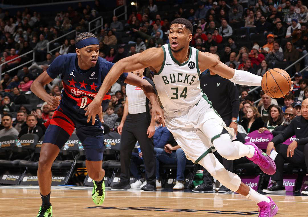 包含雄鹿主场力克活塞,字母哥单场22分创新高的词条 包含雄鹿主场力克活塞,字母哥单场22分创新高的词条