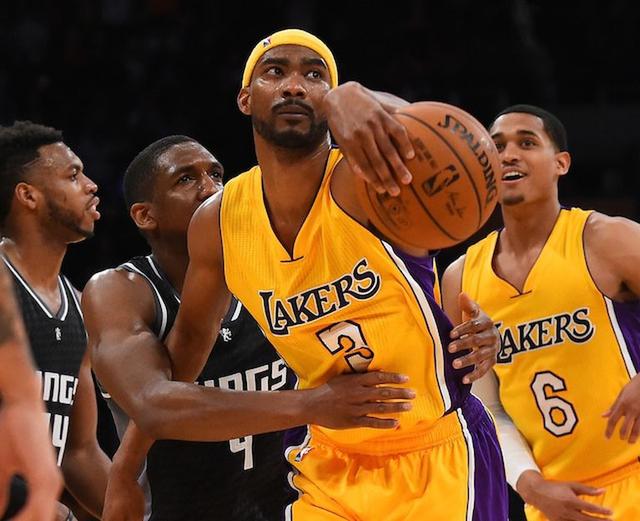 猛龙逆转湖人B队,福克斯完成帽子戏法 猛龙逆转湖人B队,福克斯完成帽子戏法