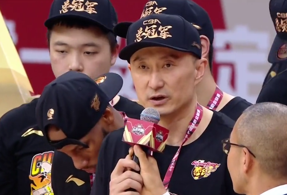 CS2选手赛后落泪，背后故事感人的简单介绍