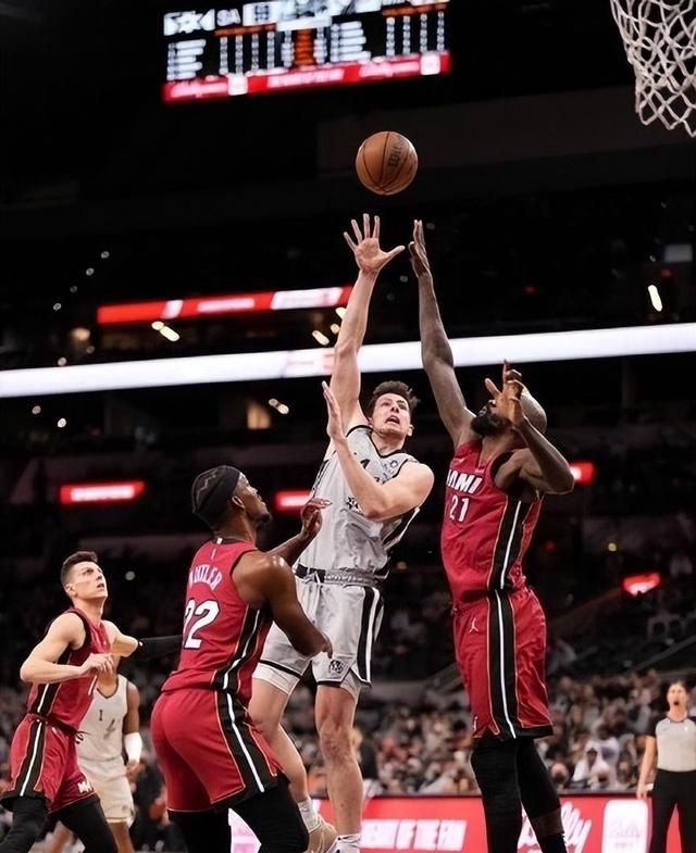 热火绝杀天津队,保罗统治全场 热火绝杀天津队,保罗统治全场