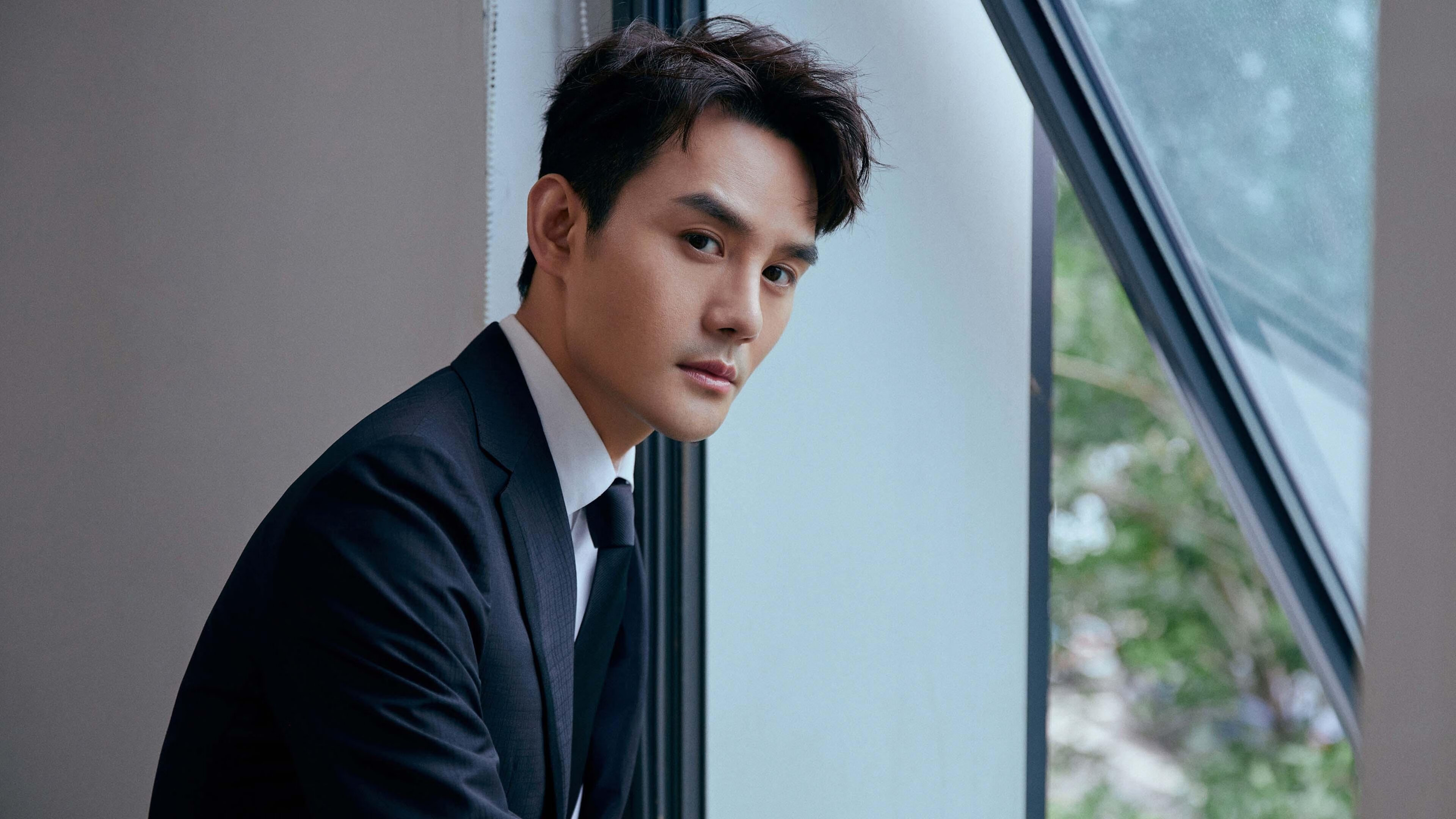 跨界巅峰战！篮网血拼广东队，莫兰特绝杀定乾坤