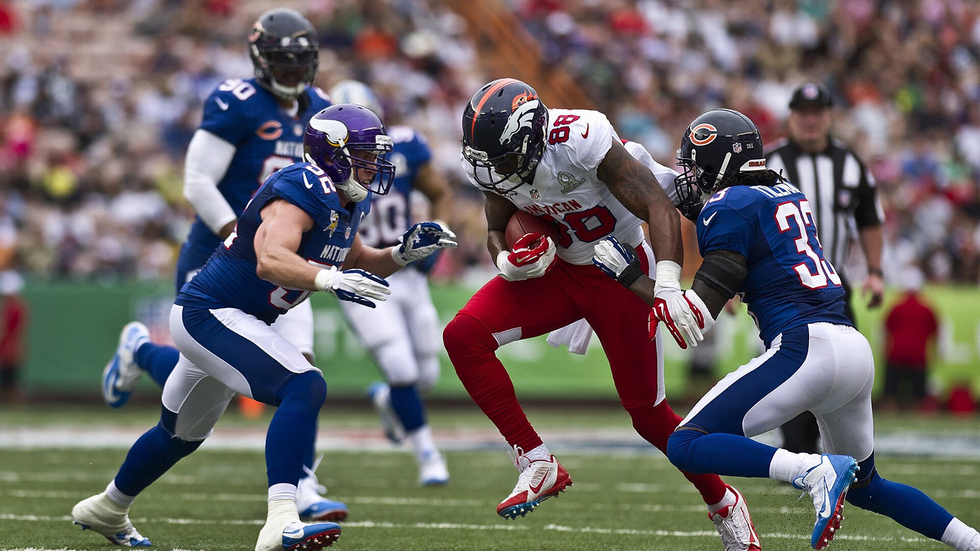 当戈贝尔在巴黎铁塔下统治禁区时，凯尔特人的巨浪正淹没休斯顿