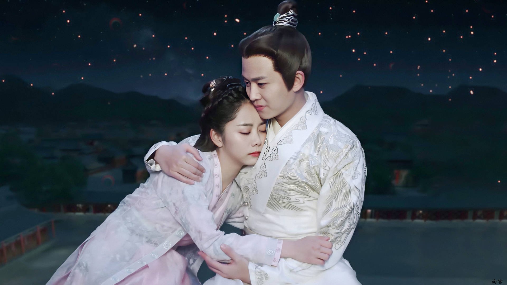 欧冠淘汰赛之夜，当福克斯在破碎声中被雕琢成旗手