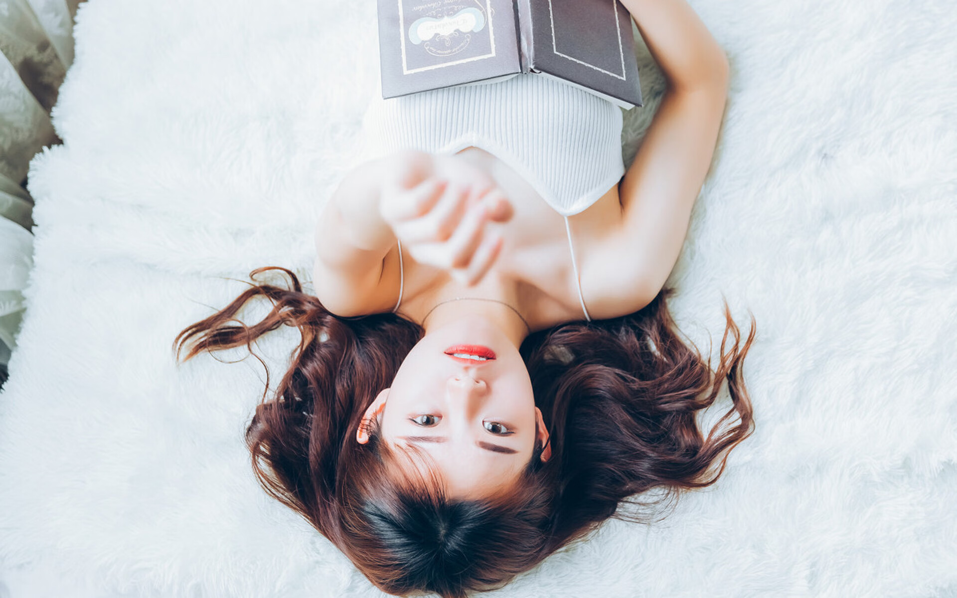 西甲国家德比之夜,浓眉的完美定义,在血与火中铸就的不朽丰碑