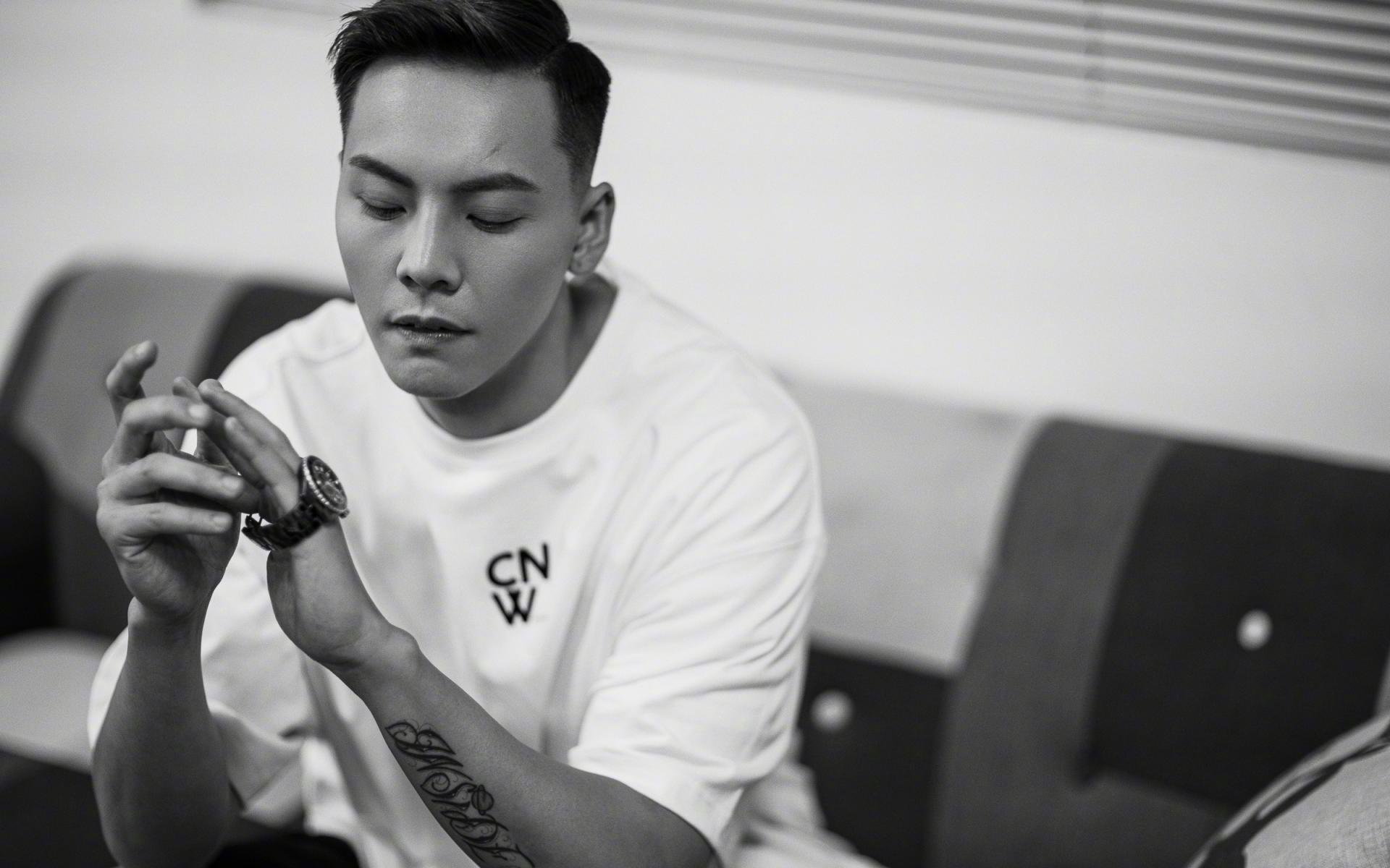 莫兰特关键制胜,新疆队全面压制开拓者